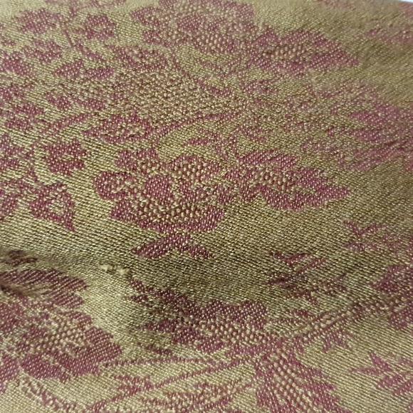 Women's Red and brown Floral Scarf - Picture 6 of 9